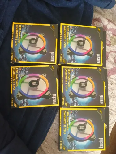 Kit 5 fans revenger 120mm usada por 2 meses