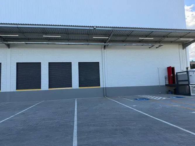 Imóvel para venda possui 1300 metros quadrados em Terminal Intermodal da Serra - Serra - E