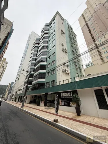 Apartamento para Venda em Balneário Camboriú, Centro, 3 dormitórios, 1 suíte, 2 banheiros,