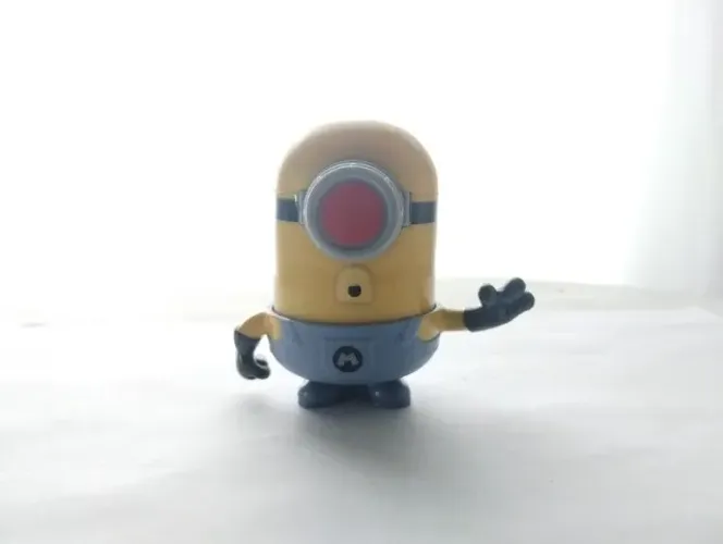 Boneco Minion Mega Mel