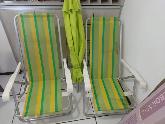 2 cadeiras de praia de aluminío + 1 guarda sol grande 2,40m