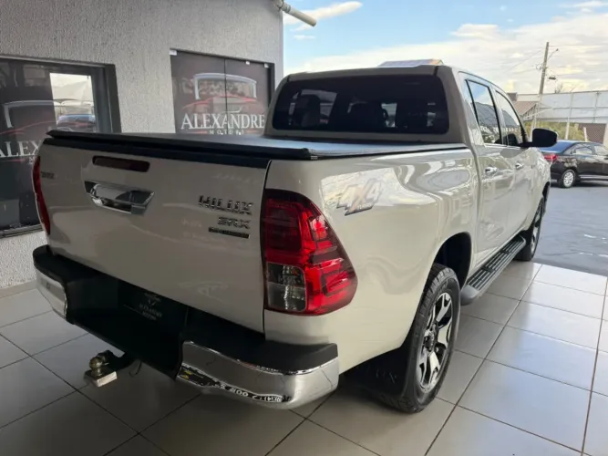 Toyota Hilux CD SRX 4X4 2.8 TDI 16V Diesel Aut. 2020