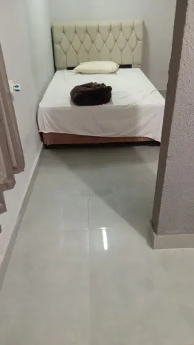 Aluga se kitnet mobiliada