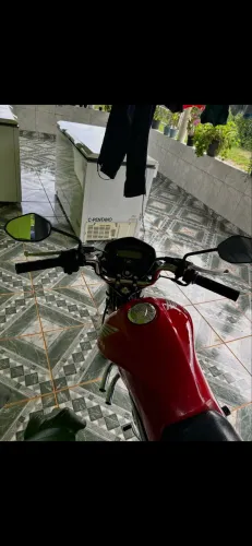 Moto sem detalhes 