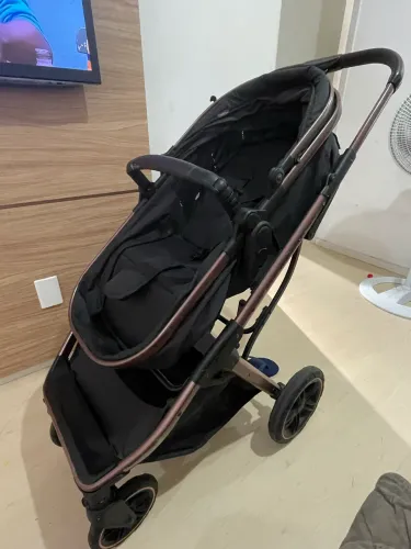 Carrinho 2 em 1 com bebe conforto galzerano