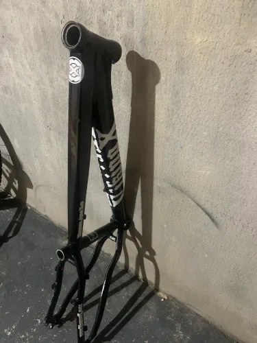 Vendo vk sem trinca alguns detalhes 