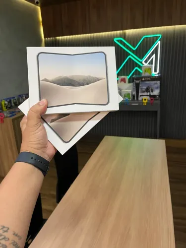 iPhone duo novo lacrado pronta entrega / cubro concorrente