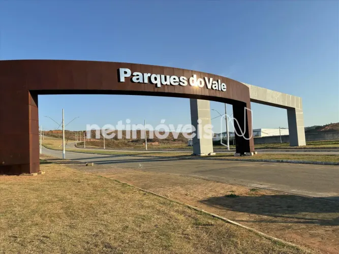 Compre Terreno 456,75m²; no Parques do Vale, próximo à Lagoa Silvana e com alta valorizaçã