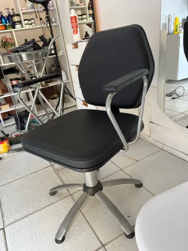 Cadeiras para salão de beleza - cabeleireiro