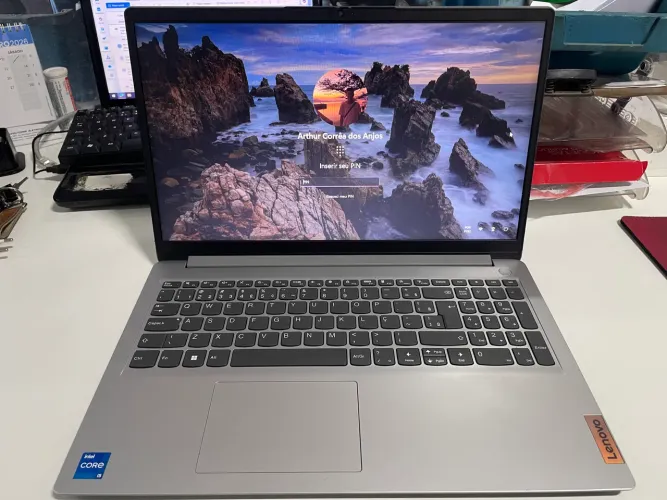 Notebook Lenovo 1i intel i5 1235u