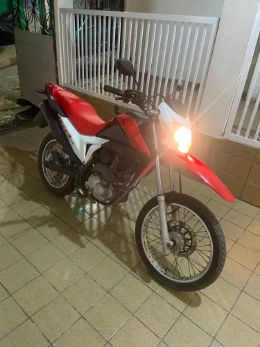 VENDO HONDA NXR 160 BROS 2017