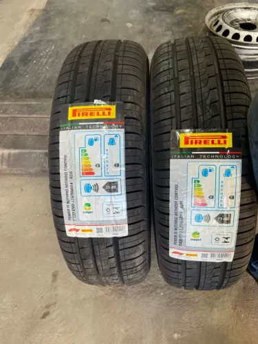 Vendo par de pneus pirelli 175/65R14 novos <br>Marca pirelli <br>Valor 900 o parNovos