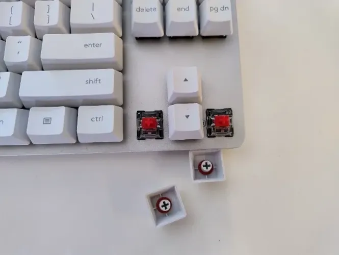 Teclado mecânico logitech switch red