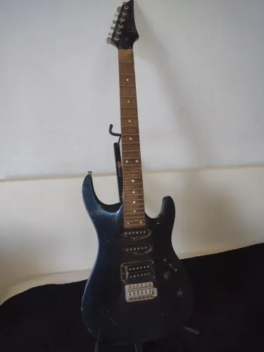 Guitarra Golden (restaurar)