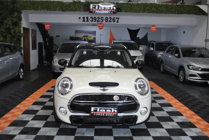 Mini Cooper S 2.0 Turbo 16V 5P Aut. 2017