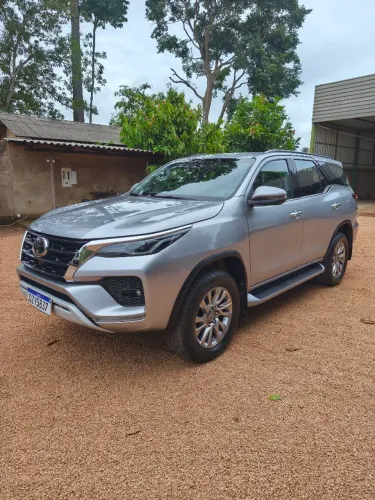 Toyota Hilux SW4 SRX 4X4 2.8 TDI 16V Dies. Aut.