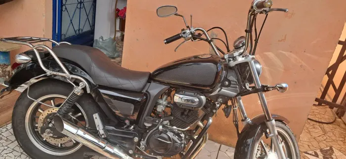 Moto Custom Horizon 150c