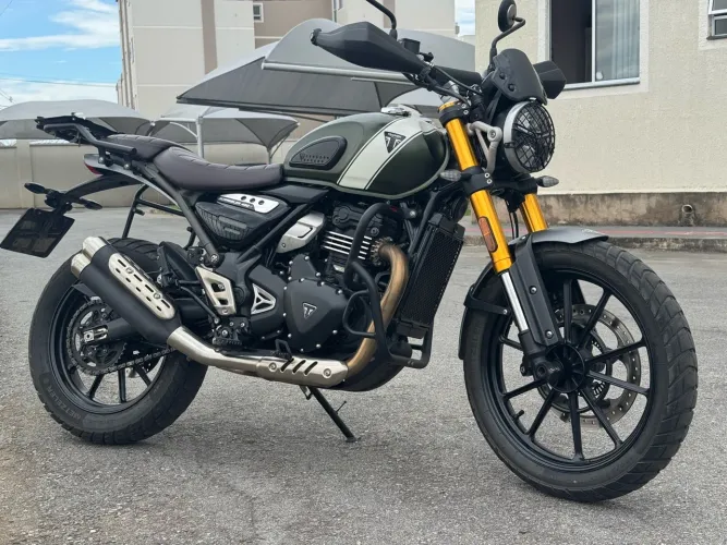 TRIUMPH Scrambler 400X