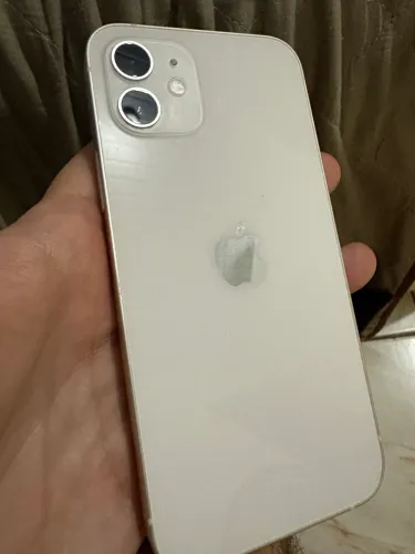 iPhone 12 - 64 GB