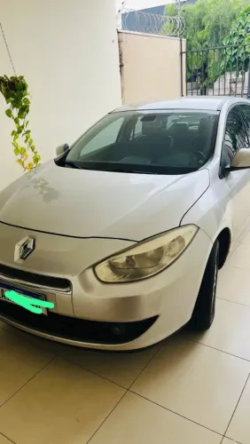 Renault Fluence Sed. Dynamique 2.0 16V Flex Aut. 2013