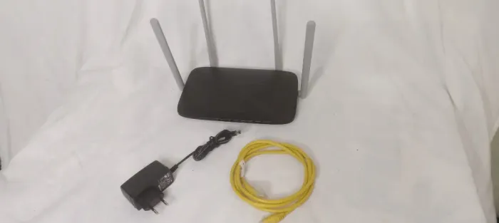 Roteador AC1200 AC12 - Dual-Band Mercusys AC12G 300Mbps - 4 Antenas Gigabit