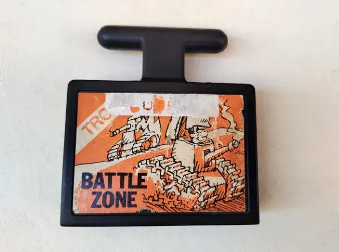 Battle Zone - Cartucho Colecionável Marca Tron - Atari 2600