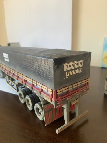 Miniatura carreta escala1/32