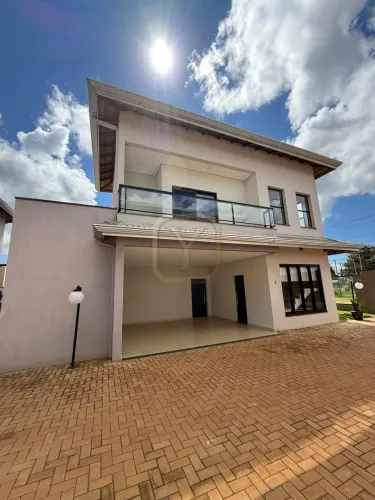 Casa de Locação de Luxo em Chapada dos Guimarães-MT: 03 Quartos, 03 Suítes, 3 Salas, 2 Vag