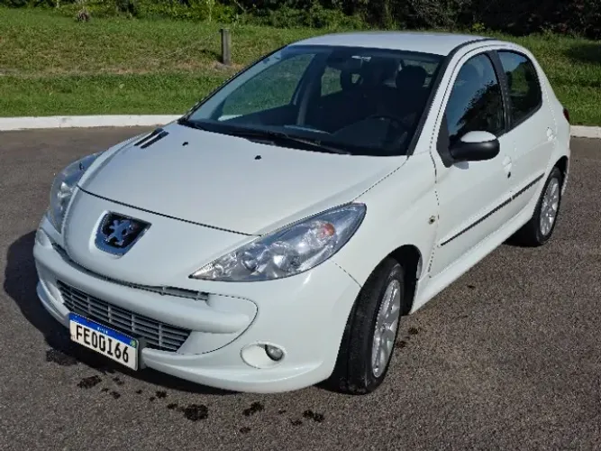 Peugeot 207 XS 1.6 Flex 16V 5P Aut. 2013