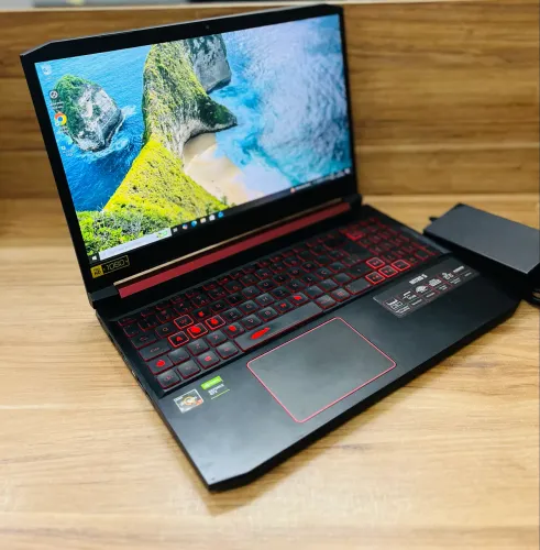 Acer Nitro 16GB / Seminovo