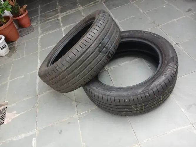 Pneus Pirelli Scorpion Original de fábrica. Referência 205/55 R17. DOT: 1 XL N997P 1324.