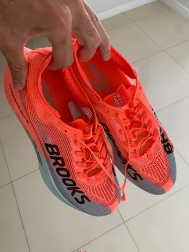 Vendo tênis Brooks Hyperion Elite 5