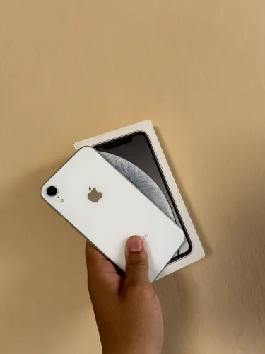 iPhone xr com caixa