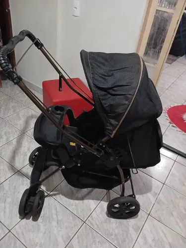 Carrinho de bebê galzerano
