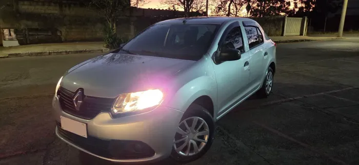 Renault Logan Authentique Hi-flex 1.0 16V 4P 2016
