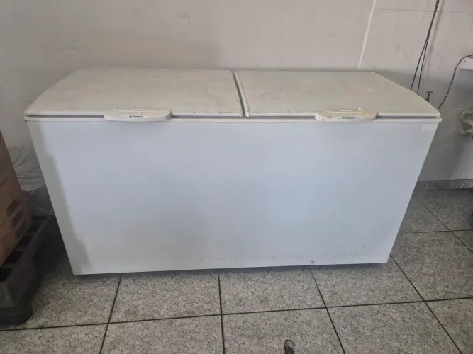 Freezer horizontal Gelopar 532L 127.
