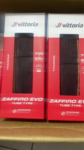 Pneus Vittoria zaffiro