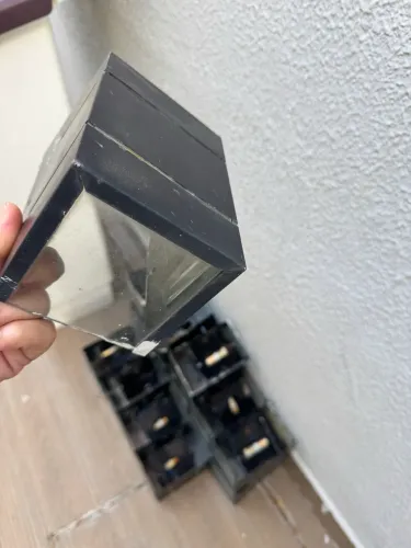 Vendo arandela pra muro 