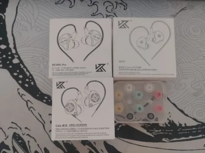 Combo de Fones | KZ Gale, EDC Pro, EDCX + Ponteiras Youngse H07