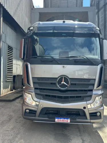 Actros 2651 6x4 2024 + Carreta Basculante 4 eixos Librelato