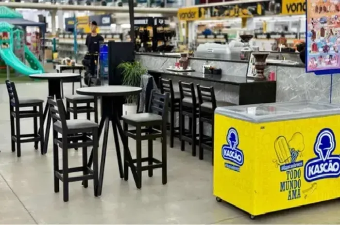 Cafeteria Confinada a Venda em Mauá .