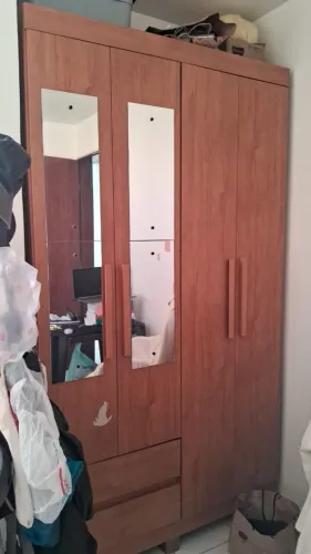 Guarda-roupa desmontado LEIA A DESCRIÇÃO!!!!!!!!
