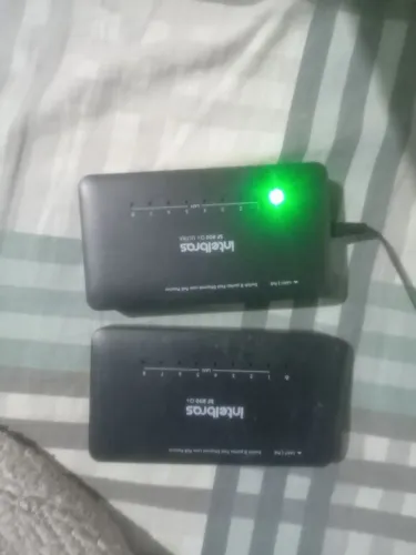 Vendo 2 Switch 8 portas Ethernet fast PoE
