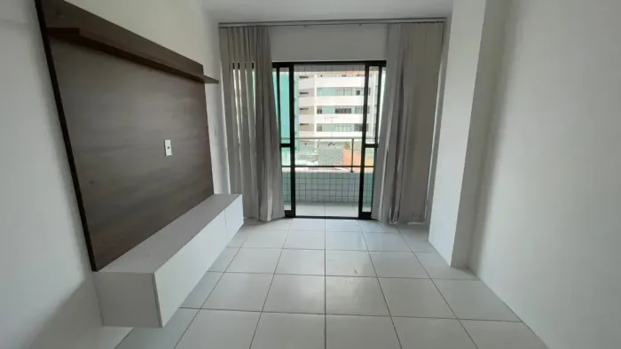Imóvel para aluguel tem 60 metros quadrados com 2 quartos em Universitário - Caruaru - PE