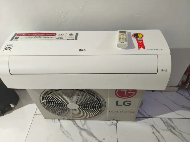 LG DUAL INVERTER 12 MIL BTUS