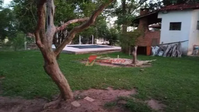 Chácara com piscina à venda - Alvorada de Barra Bonita (Vitoriana) - Botucatu/SP
