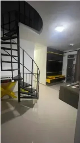 Cobertura Duplex pra locação com 3 quartos sendo 1 suíte próxima a UENF