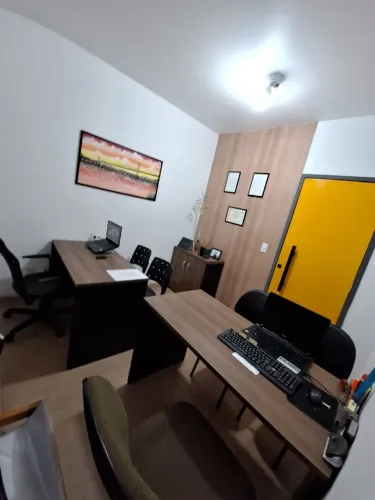 Sala/Escritório no Kobrasol Com Mobilia comp