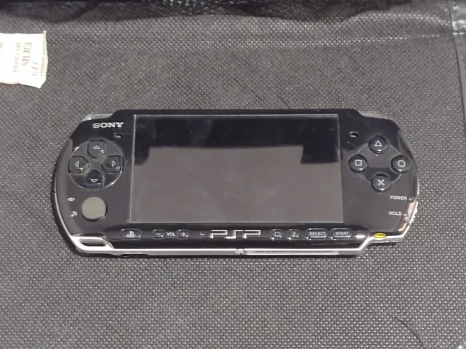 PSP Sony Desbloqueado com + de 50 jogos (c/ Carregador)