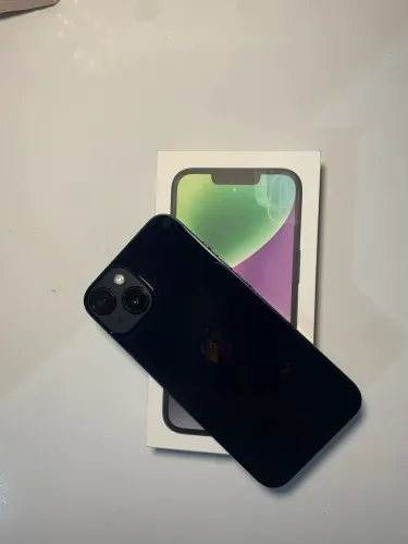 iPhone 14 excelente estado